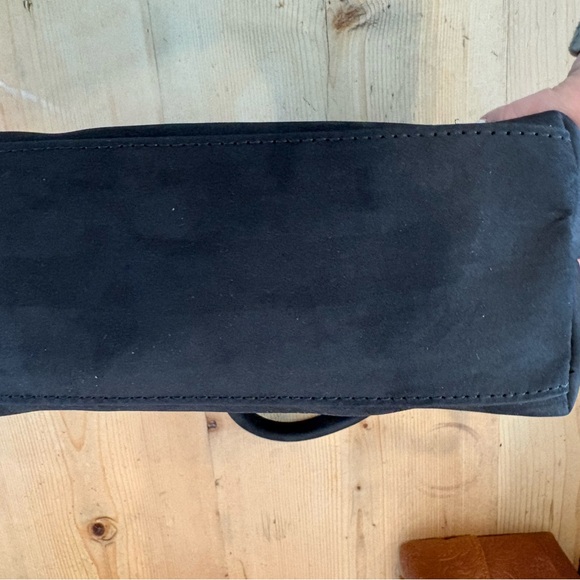 Portland Leather Black Crossbody Tote - Picture 4 of 5